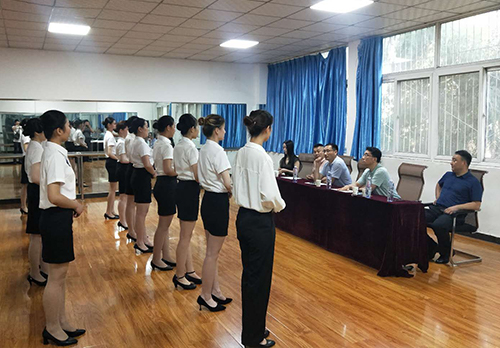 郑州盛世航空高铁乘务面试圆满成功(图3)