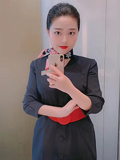 2015级  李小柳 (图1)